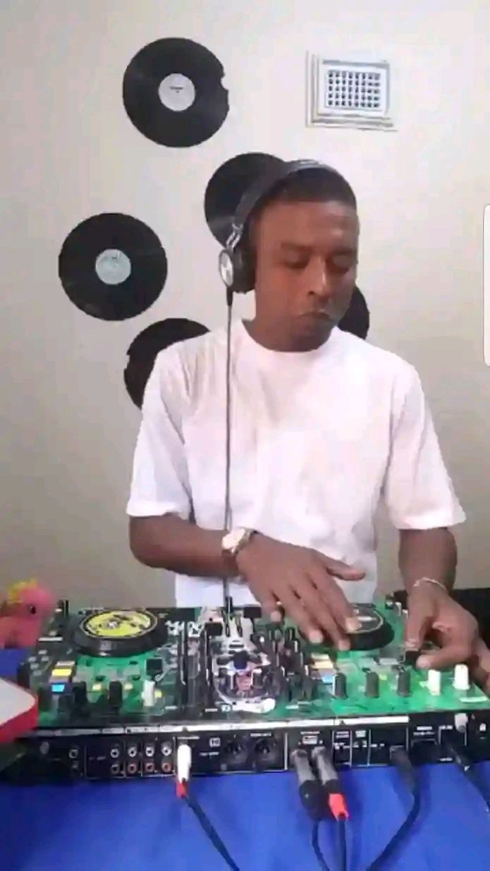 Djdavee